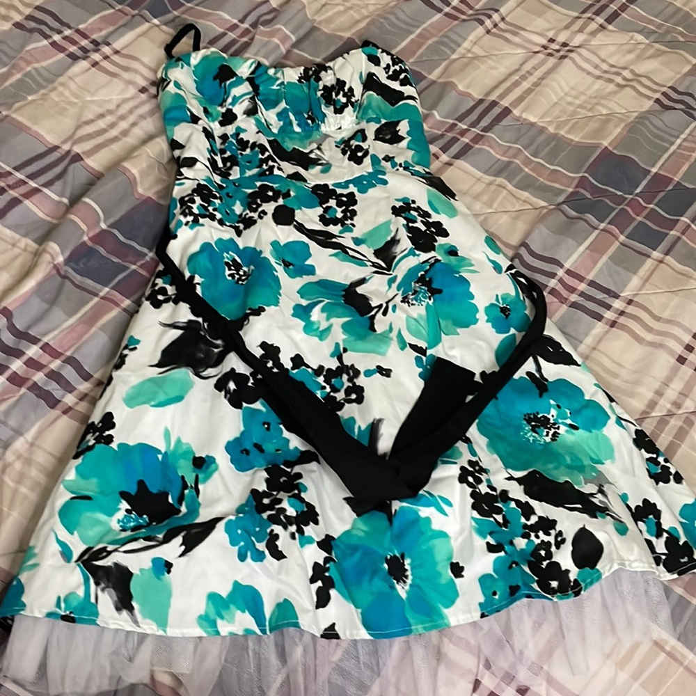 blue floral junior dress
